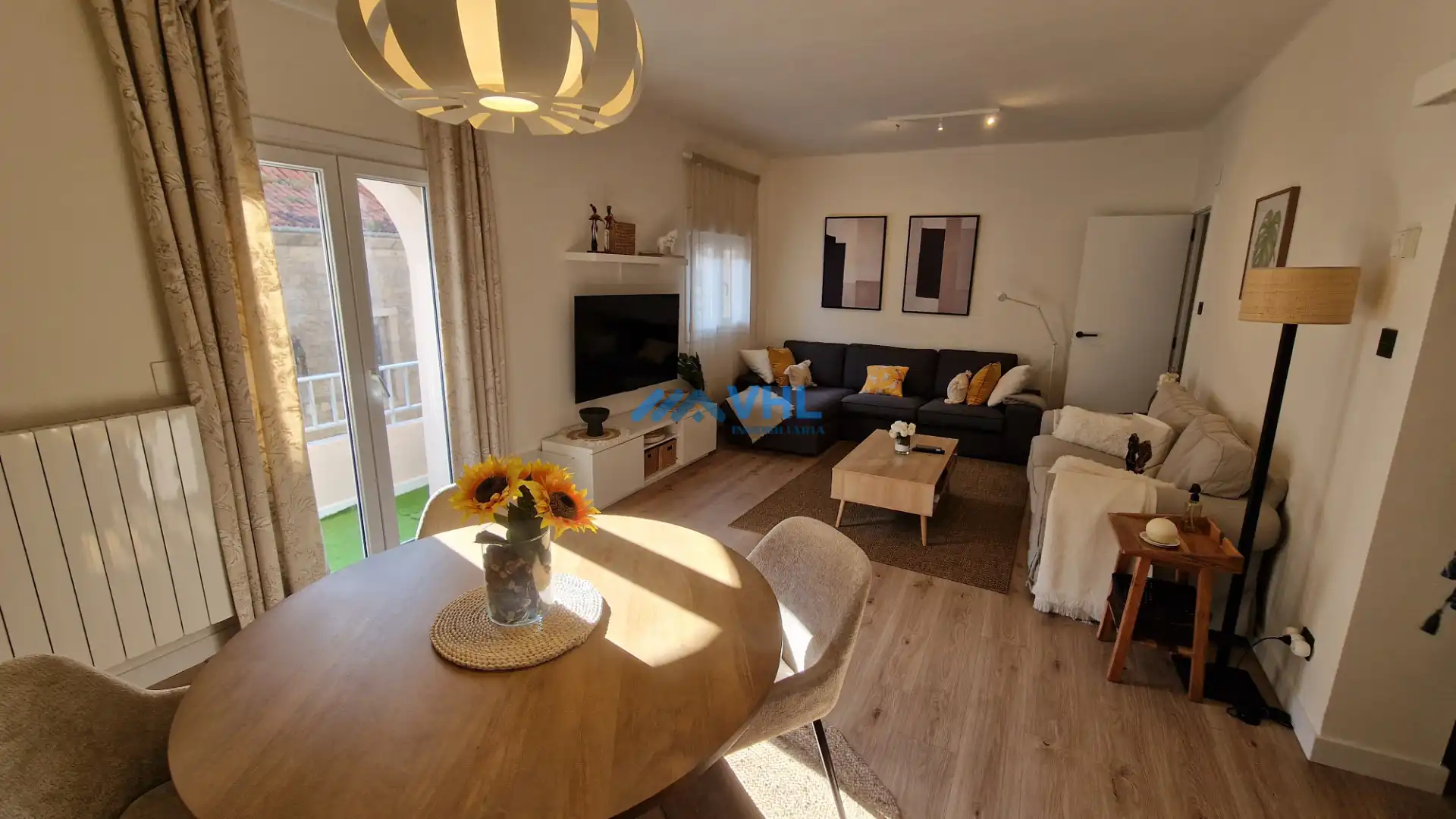 Sala de estar de Piso de alquiler en Castro-Urdiales con Calefacción, Amueblado y Balcón
