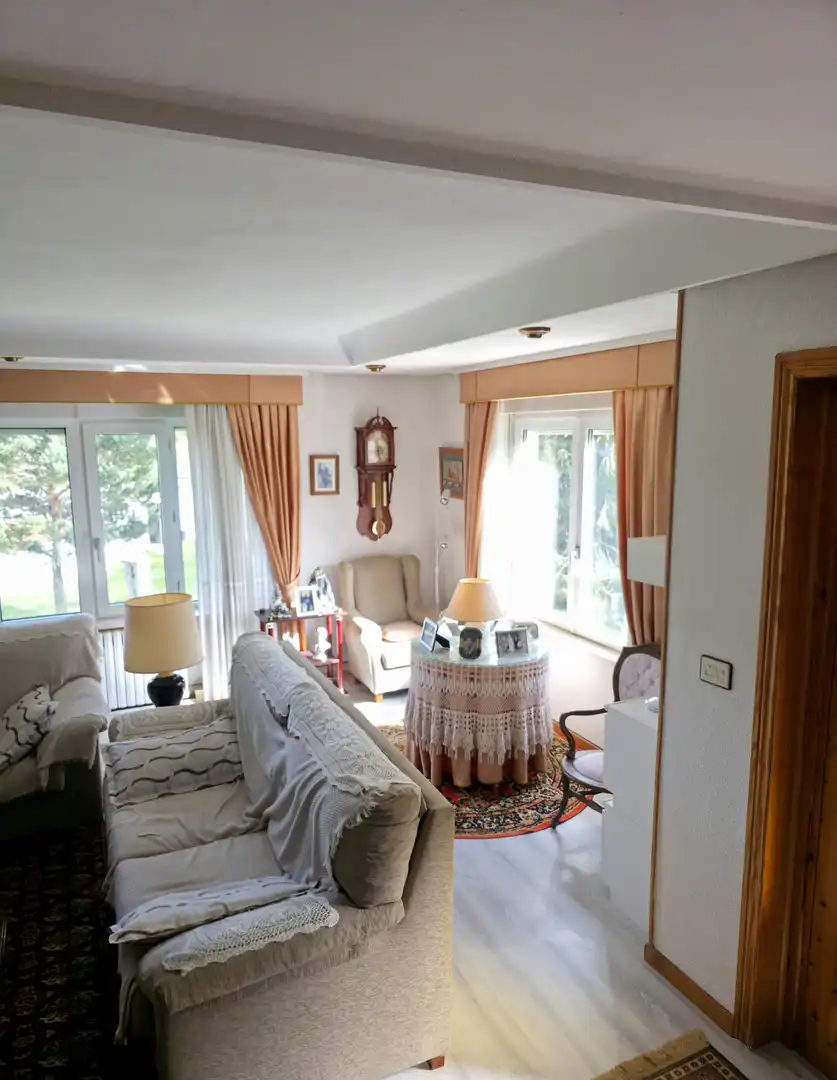 Sala d'estar de Casa o xalet en venda en Pomar de Valdivia amb Calefacció, Jardí privat i Terrassa