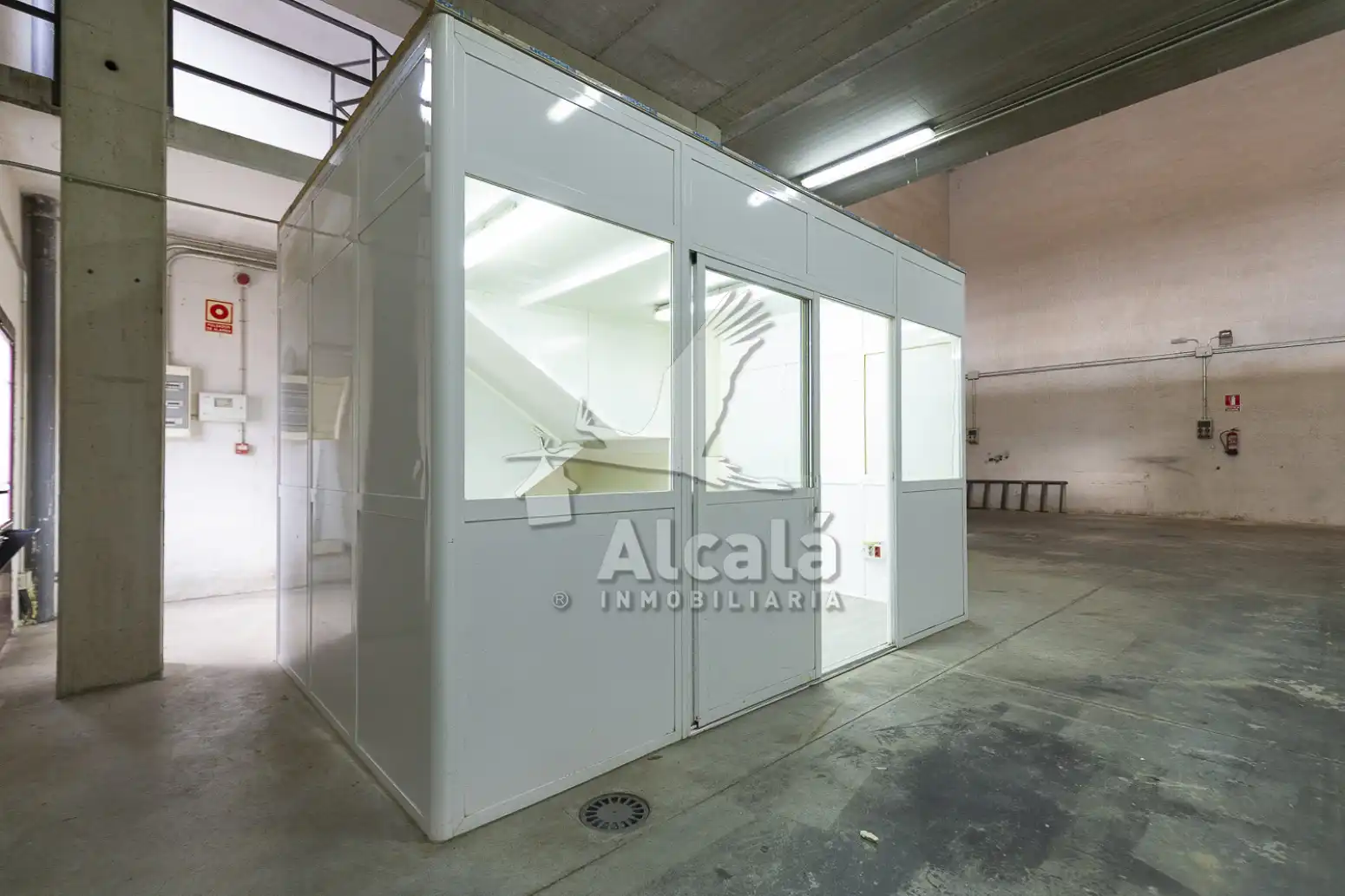 Industrial buildings for sale in Daganzo de Arriba, Madrid