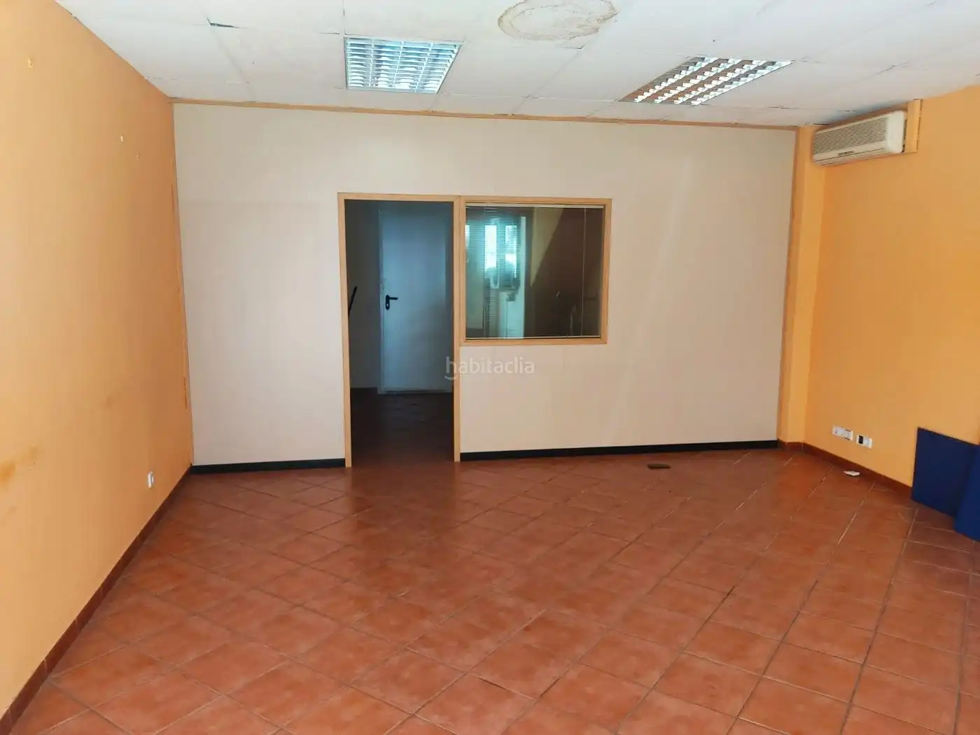 Local comercial en alquiler en Carrer de F. Carreras I Candi 22, imagen 2