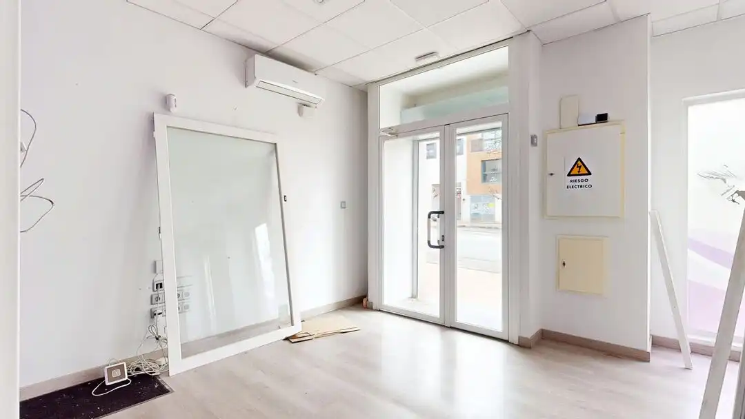 Commercial properties for rent in Madrid  with Air Conditioner