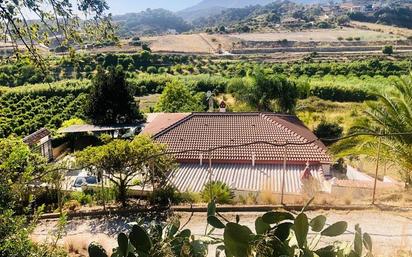 Vista exterior de Finca rústica en venda en Estepona amb Terrassa i Piscina