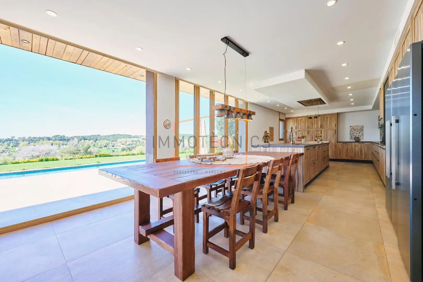 Menjador de Casa o xalet en venda en Santa Eulàlia de Ronçana amb Aire condicionat, Jardí privat i Terrassa