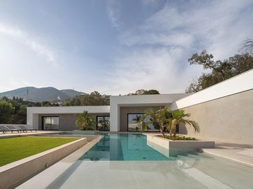 Xalet amb piscina en venda a La Capellanía - El Higuerón