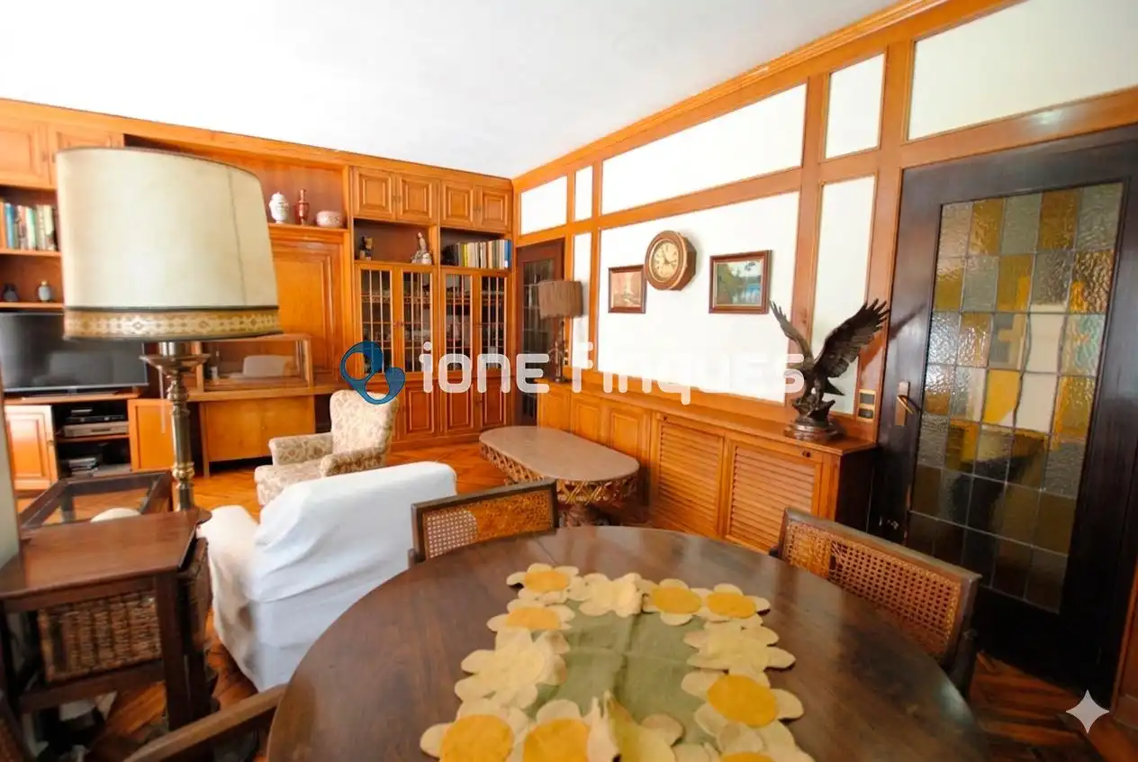Wohnzimmer von Wohnung zum Verkauf in Barcelona mit Heizung, Privatgarten und Abstellraum