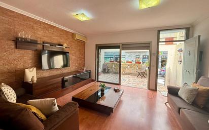 Living room of Single-family semi-detached for sale in Granadilla de Abona  with Terrace and Balcony