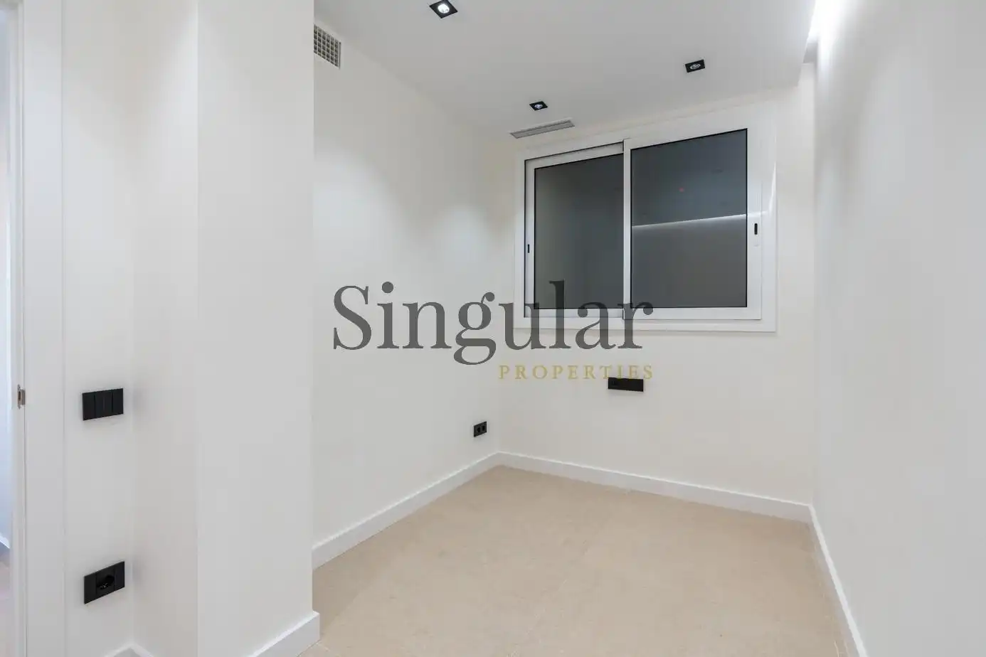 Habitación de Piso en venta en Barcelona con Aire acondicionado, Calefacción y Terraza