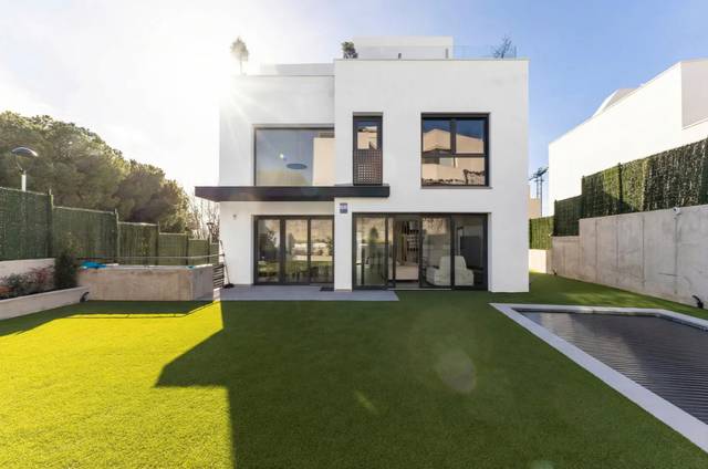 Casa-chalet en Venta en Montgat