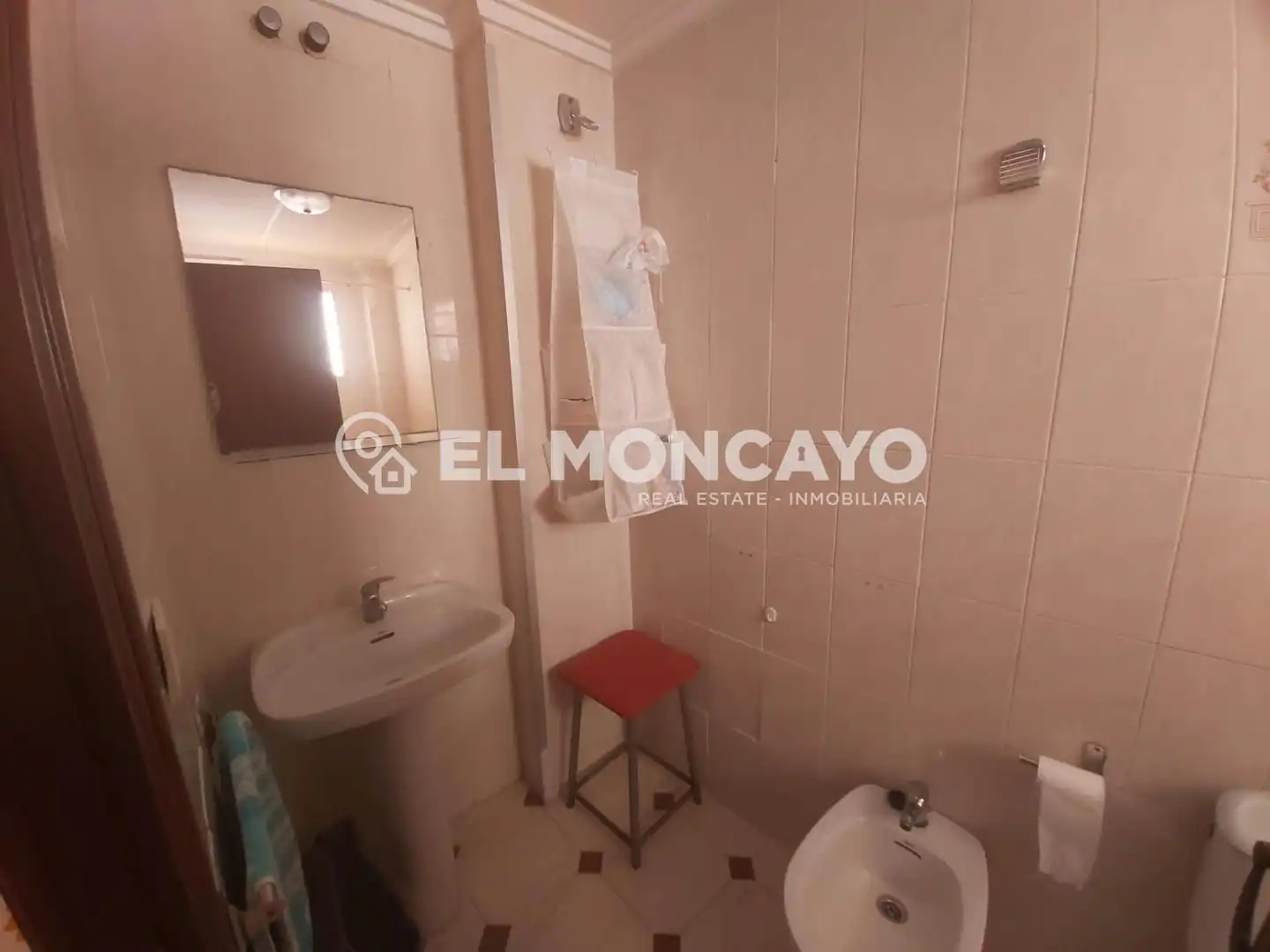 Baño de Apartamento en venta en Guardamar del Segura con Aire acondicionado, Calefacción y Terraza