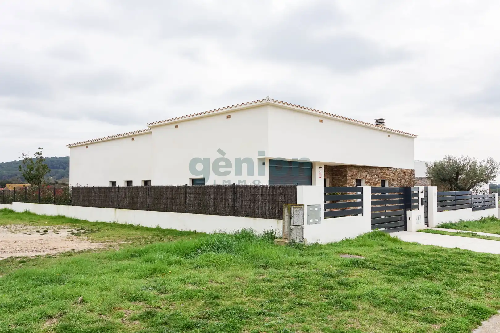 Vista exterior de Casa o xalet en venda en Maià de Montcal amb Aire condicionat, Calefacció i Jardí privat