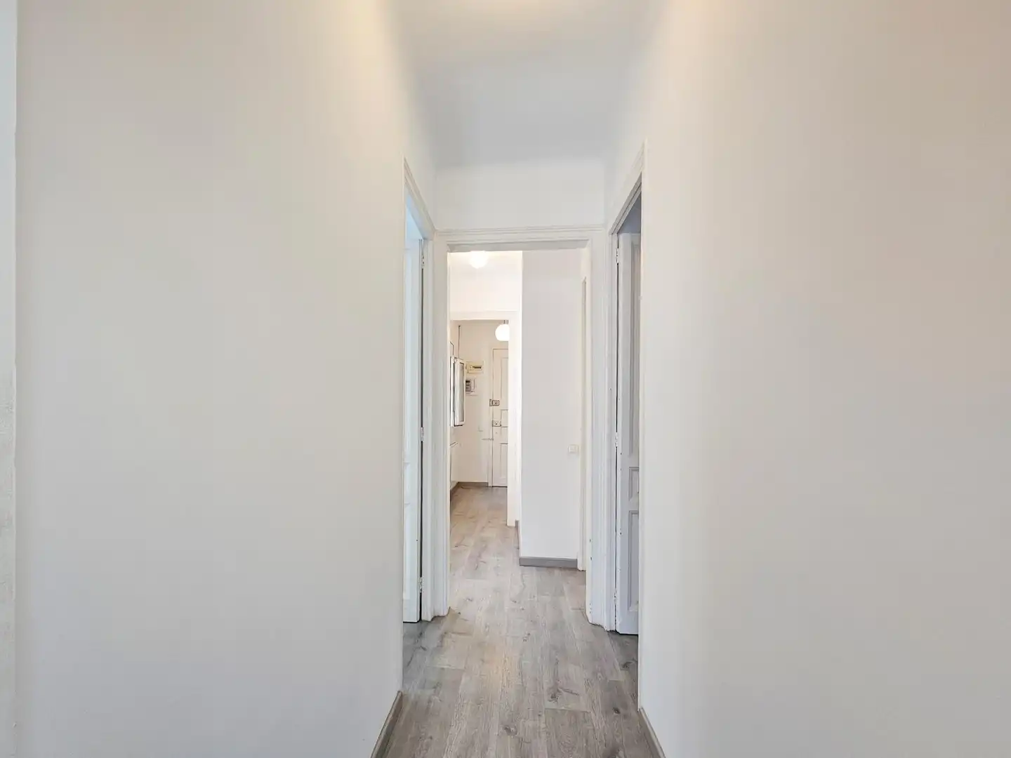 Flat for sale in Barcelona  with Air Conditioner, Heating and Parquet flooring