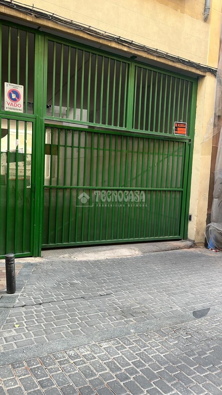 Exterior view of Garage for sale in  Madrid Capital