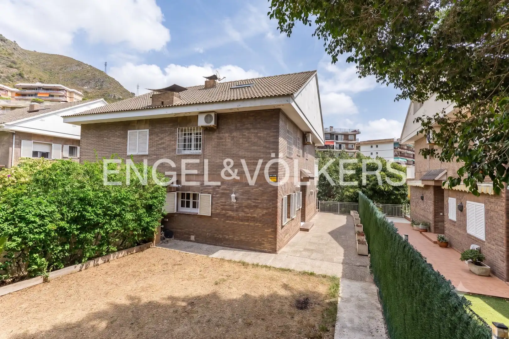 Vista exterior de Casa o chalet en venta en Castelldefels con Aire acondicionado, Calefacción y Jardín privado