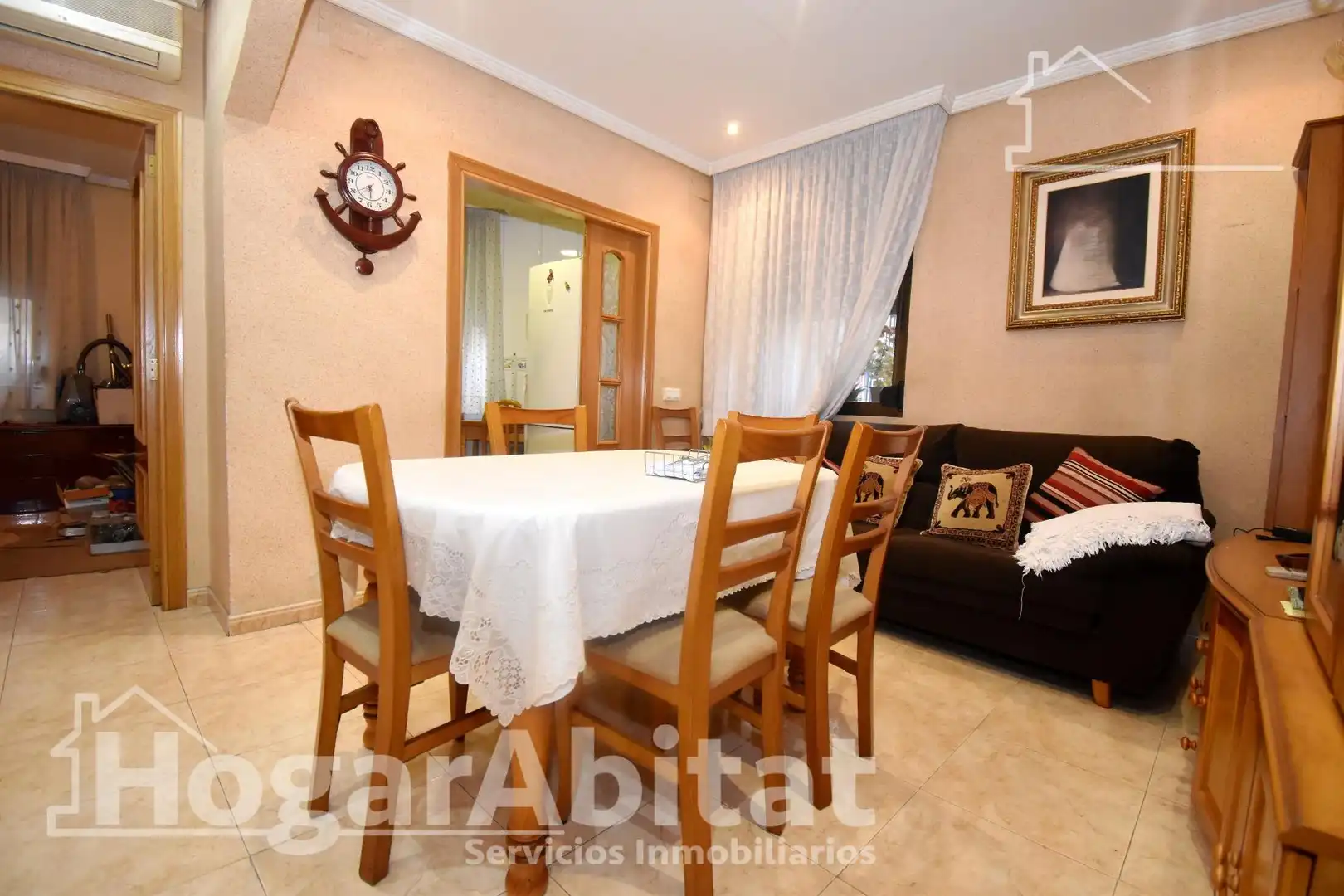 Living room of Flat for sale in Castellón de la Plana / Castelló de la Plana  with Air Conditioner, Storage room and Furnished