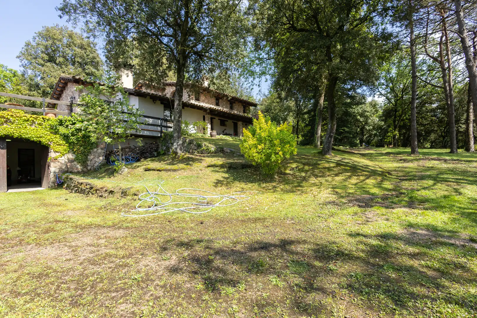 Jardín de Finca rústica en venta en L'Esquirol con Calefacción, Jardín privado y Terraza