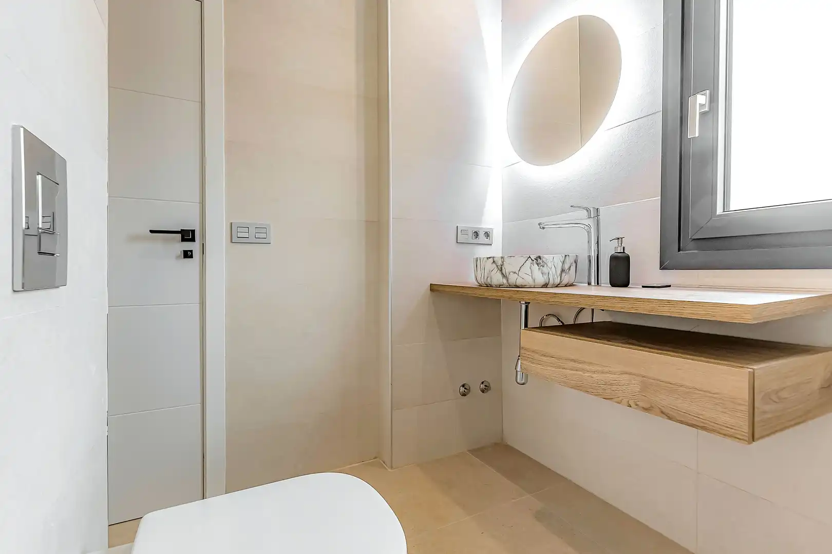 Baño de Casa adosada en venta en San Miguel de Abona con Jardín privado, Terraza y Piscina