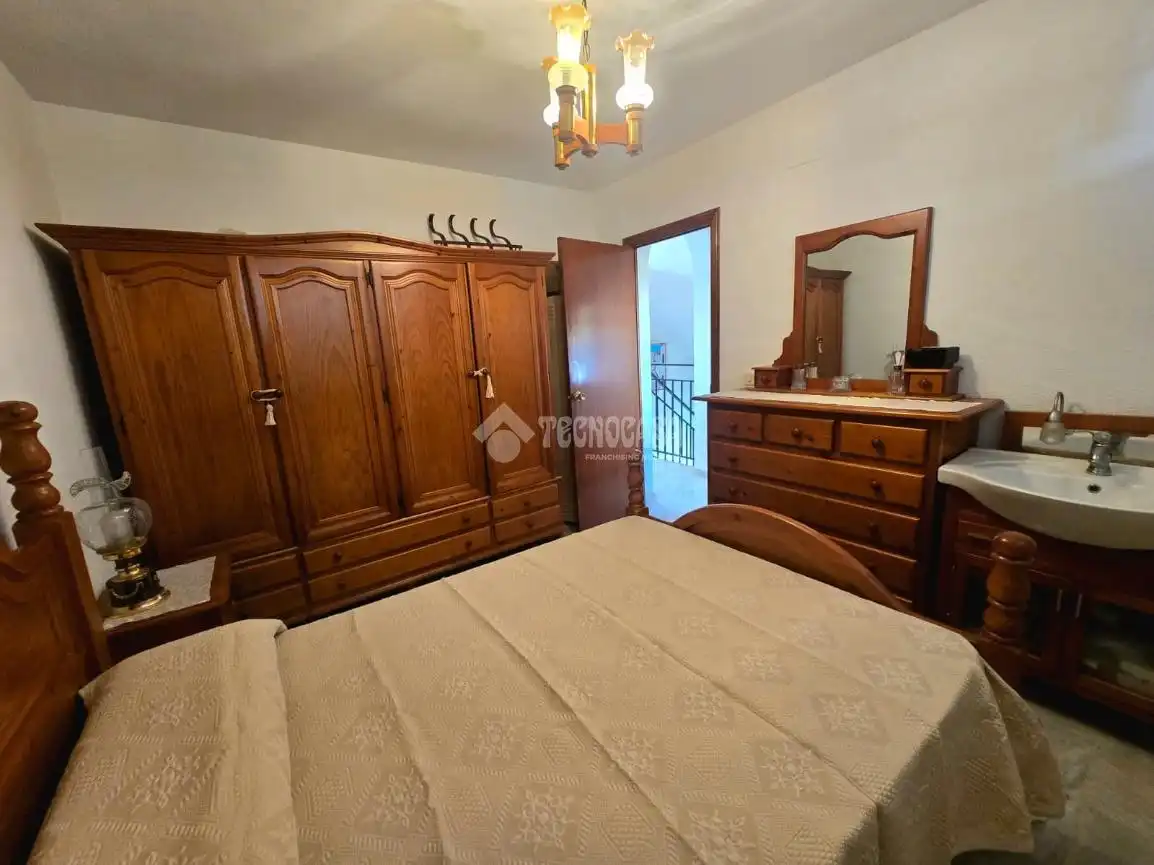 Dormitori de Casa adosada en venda en Morón de la Frontera amb Aire condicionat