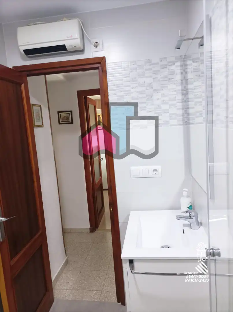 Piso con terraza en venta en Carrer de la Bega 44, imagen 16