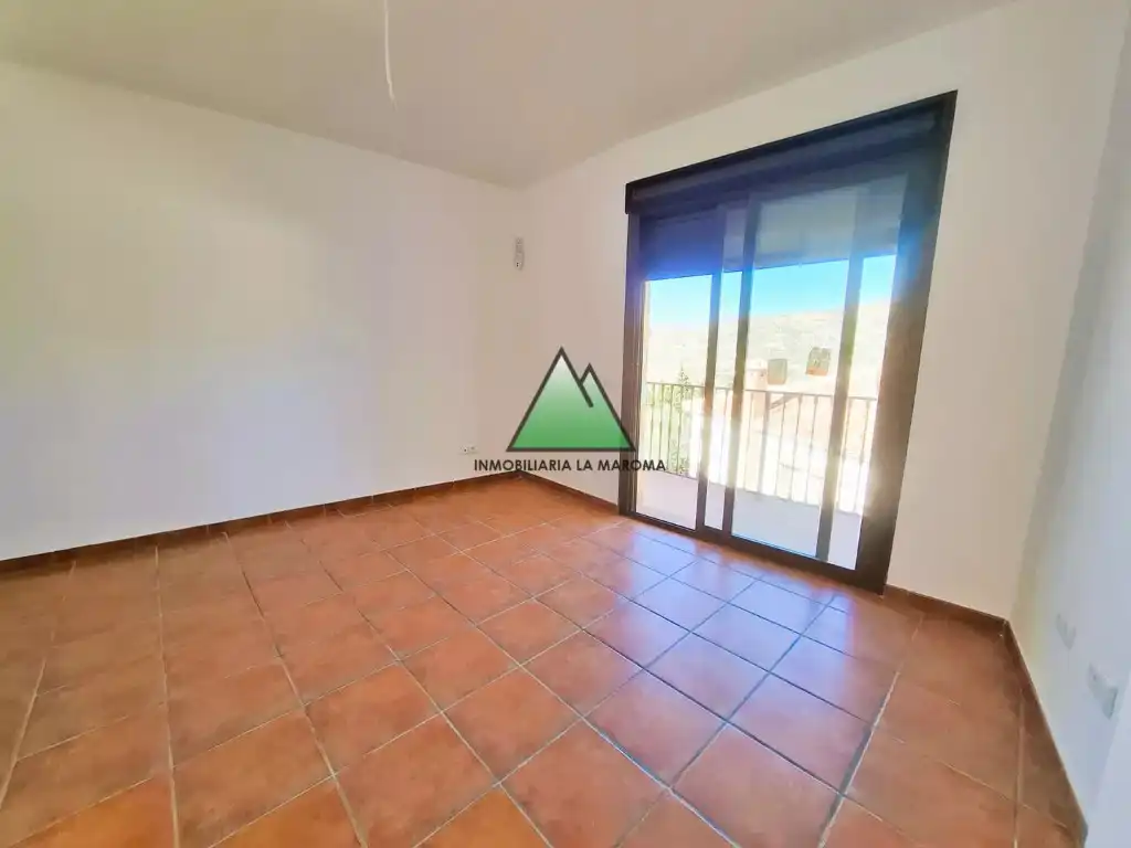 Dormitori de Pis en venda en Alcaucín amb Jardí privat, Terrassa i Piscina