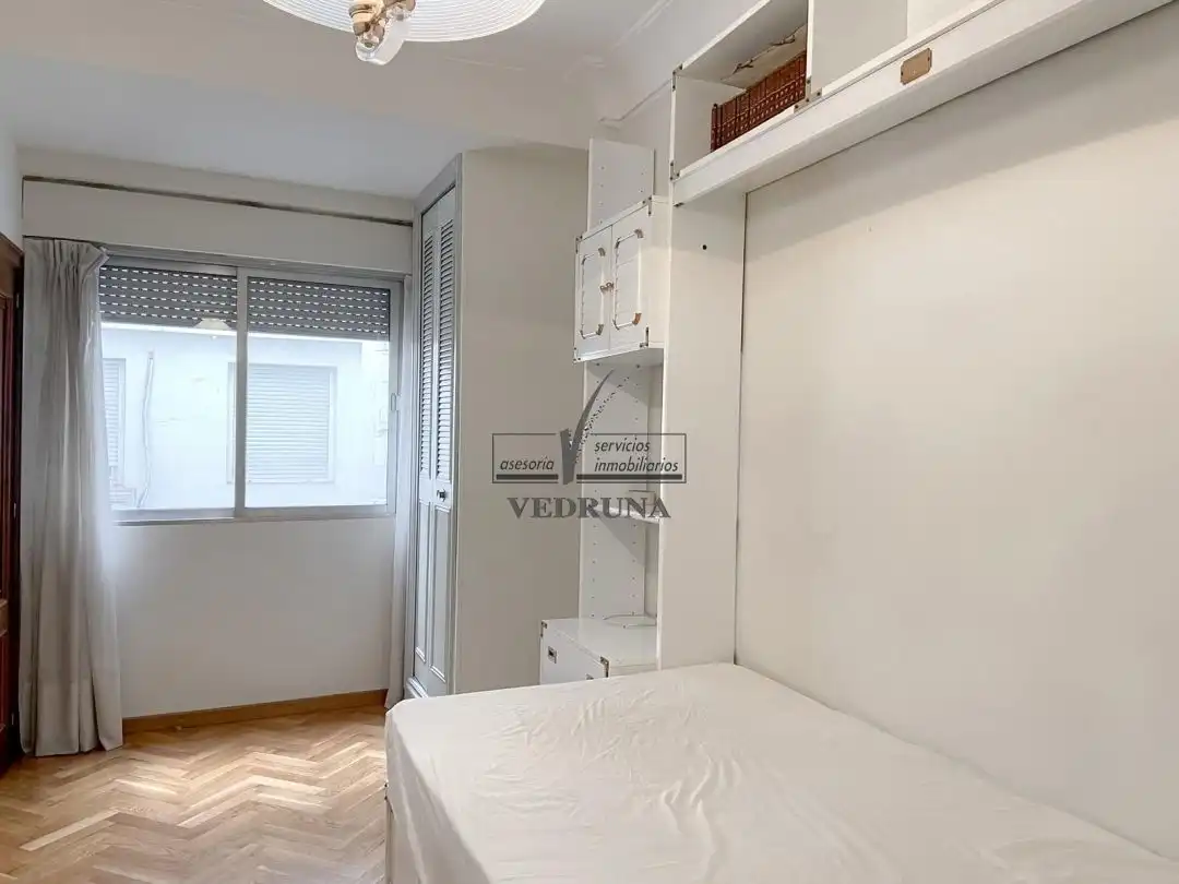 Bedroom of Flat for rent in Zaragoza  with Heating and Terrace