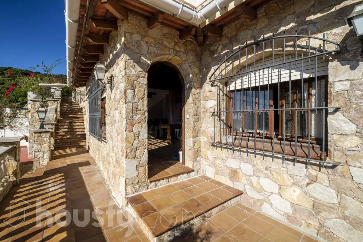 Detached house with pool for sale in Calle Bergueda ., imagen 34
