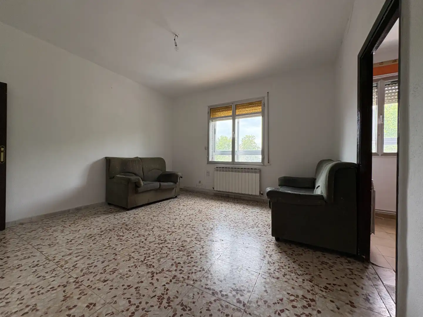 Sala d'estar de Pis en venda en Valladolid amb Calefacció