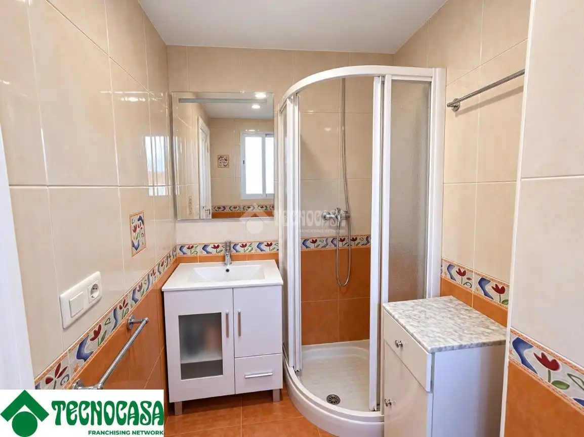 Baño de Piso en venta en Valencia con Aire acondicionado, Calefacción y Balcón