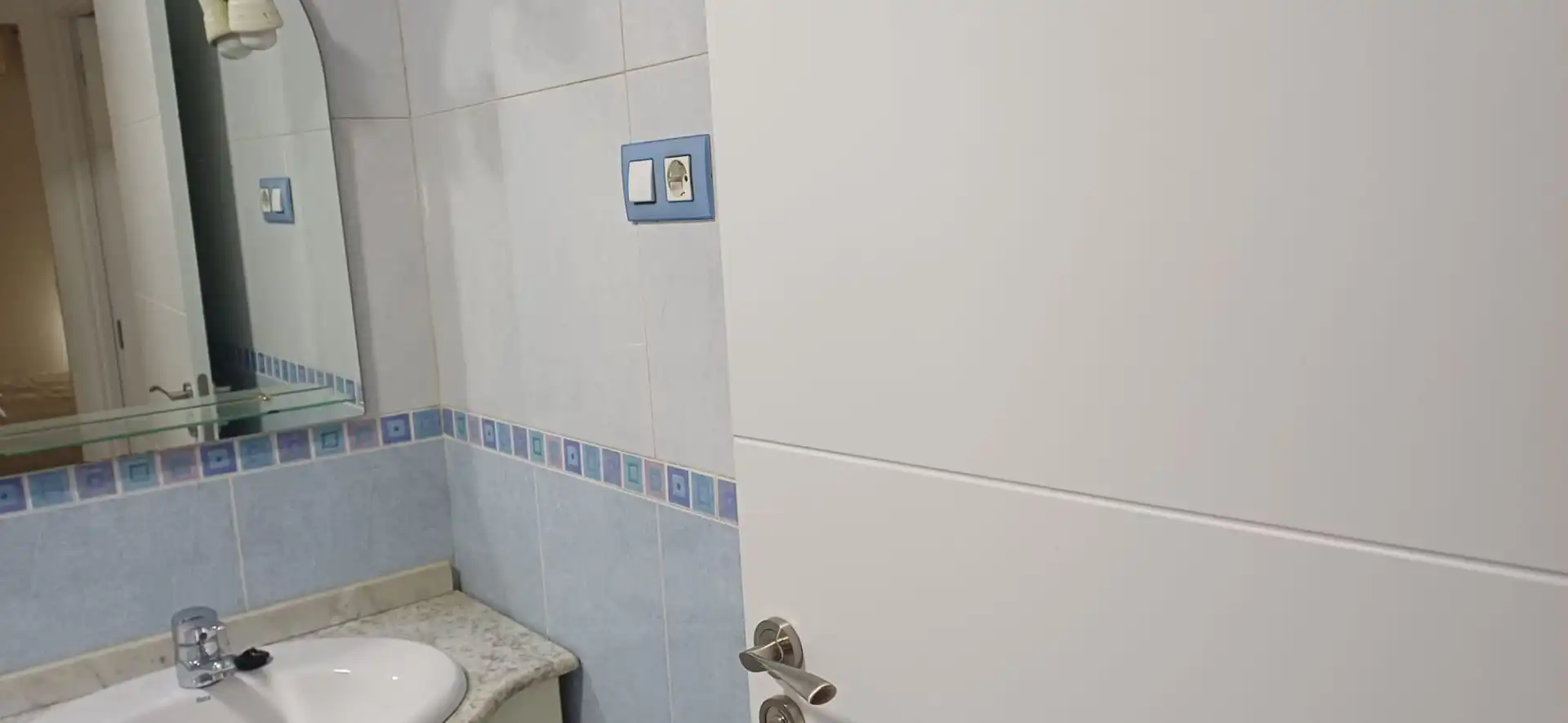 Bathroom of Flat for sale in Getafe  with Air Conditioner