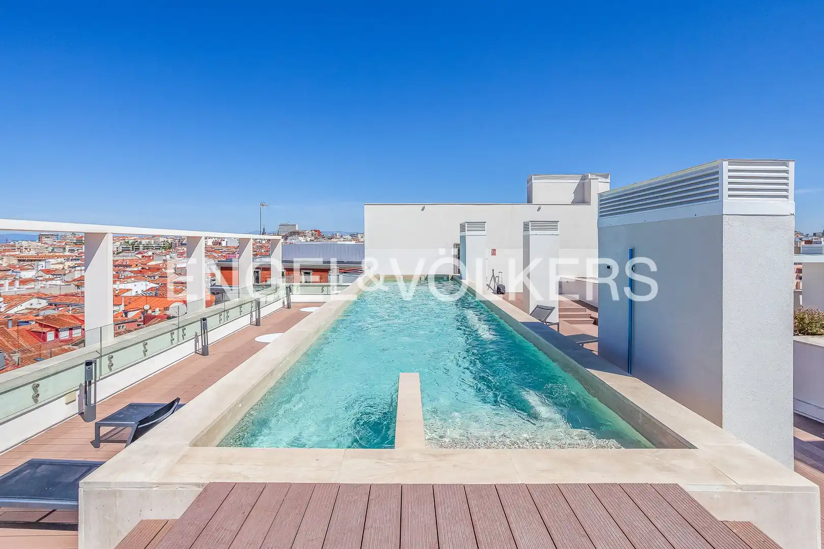 Piscina de Piso de alquiler en Madrid con Aire acondicionado, Calefacción y Piscina