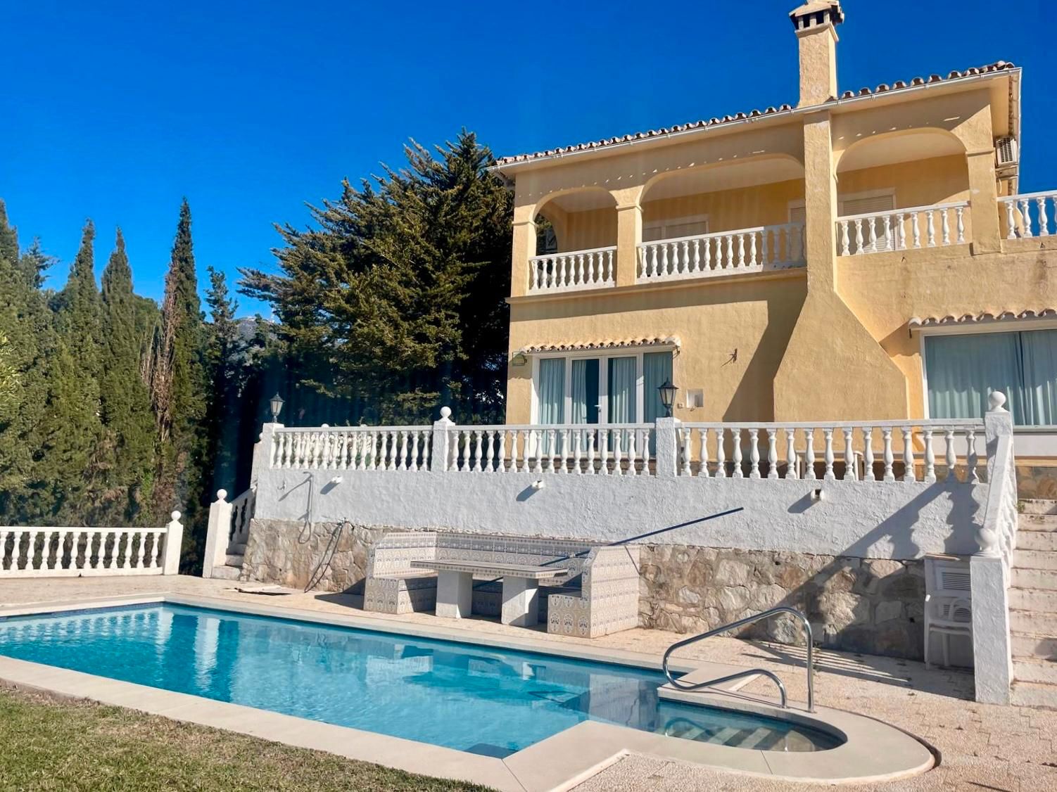 Vista exterior de Casa o xalet en venda en Fuengirola