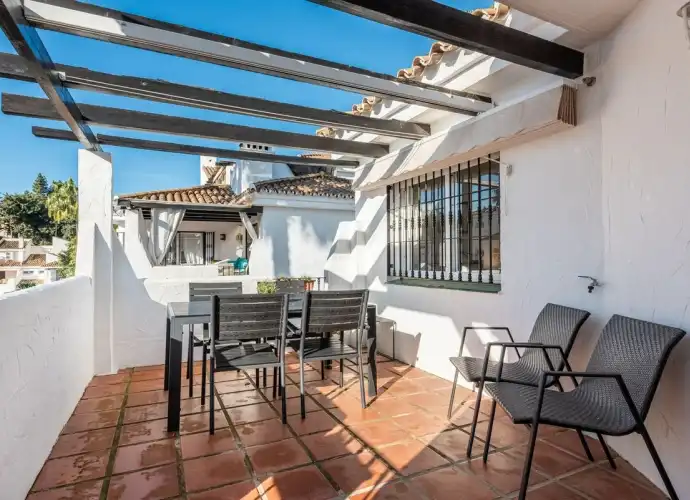 Terraza de Apartamento en venta en Marbella con Terraza, Amueblado y Piscina comunitaria