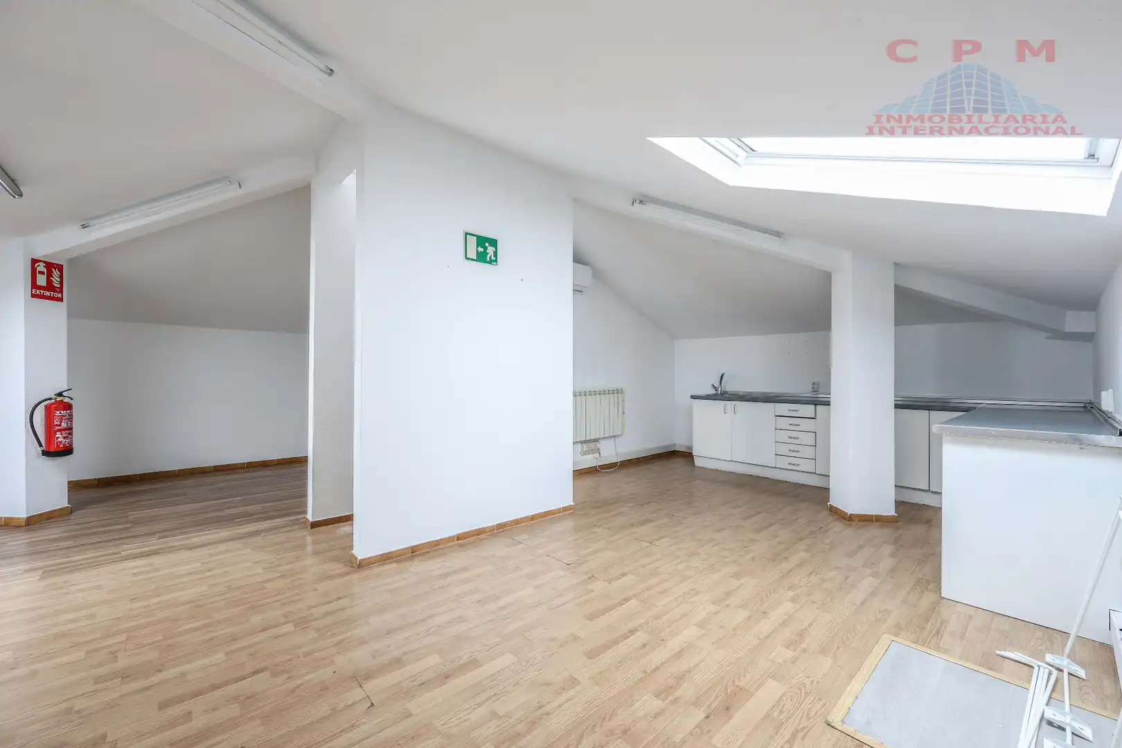 Office for rent in Madrid  with Air Conditioner, Heating and Terrace