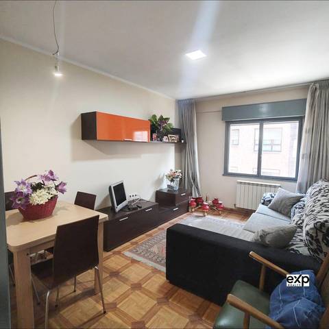 Piso en Venta en Calle Calle José María Martínez Cachero en Parque del Oeste