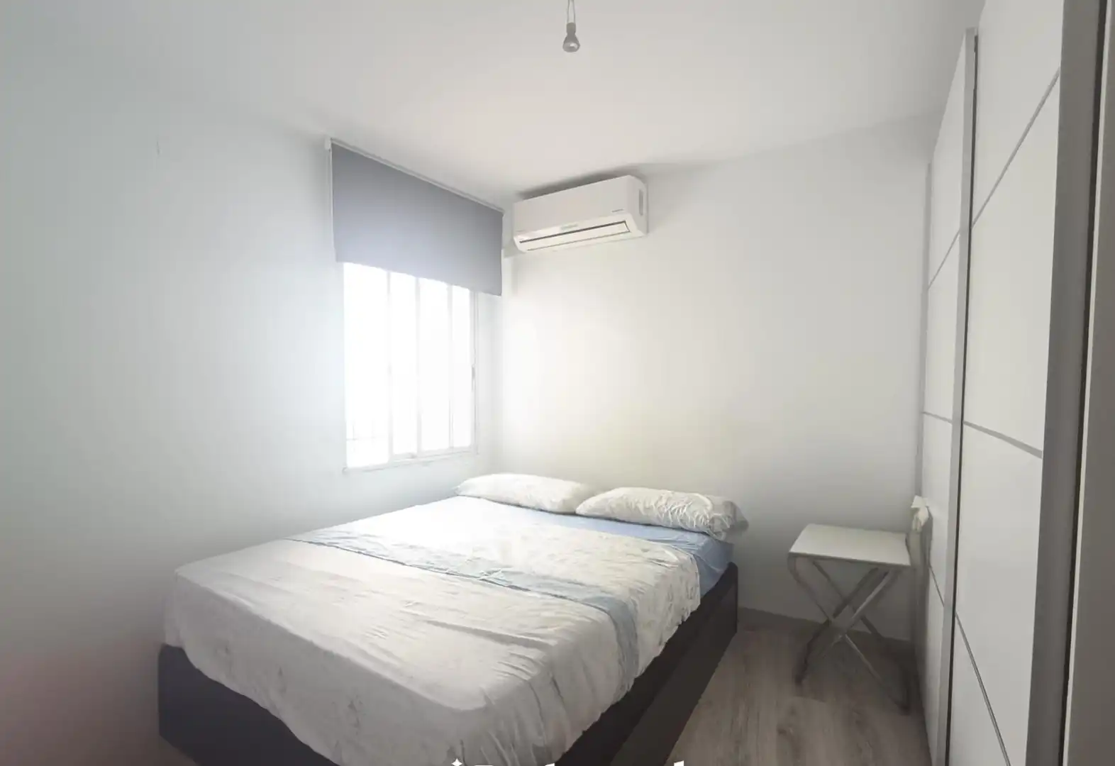 Bedroom of Flat for sale in Córdoba  with Air Conditioner and Furnished