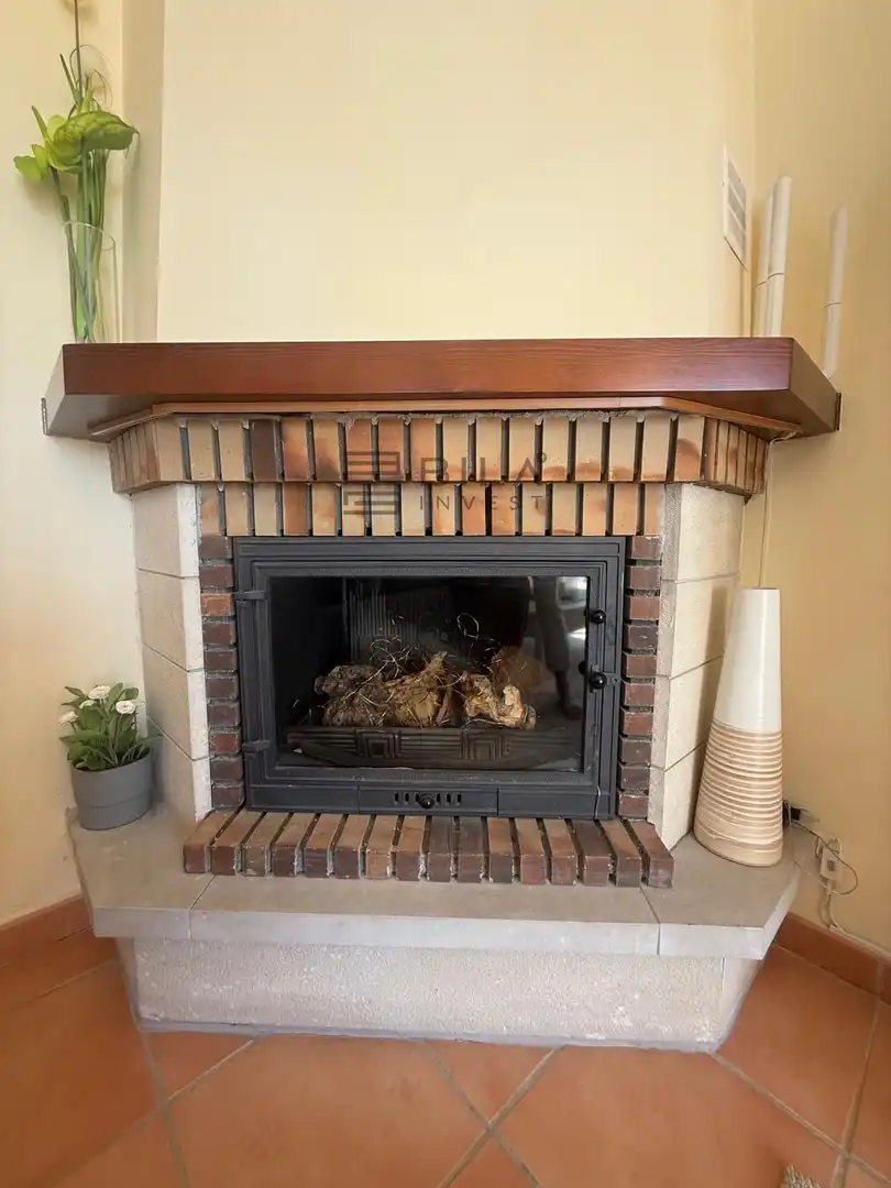 Sala d'estar de Casa adosada en venda en Mijas amb Aire condicionat, Terrassa i Traster