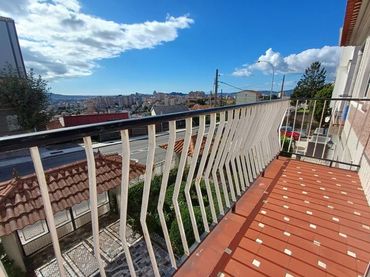 Casa amb jardí en venda a Avenida do Aeroporto