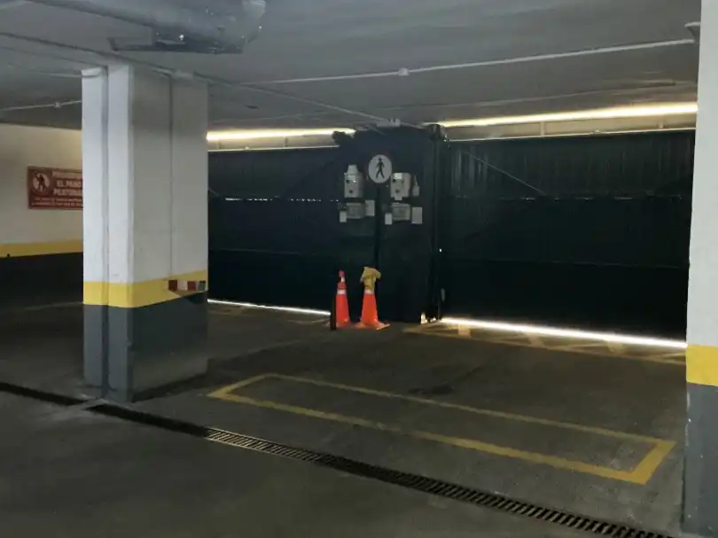 Parking of Garage for rent in Madrid  with Alarm