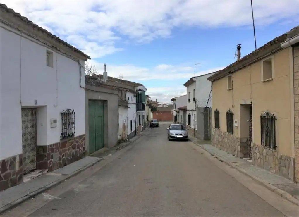Vista exterior de Casa adosada en venta en Villamayor de Santiago