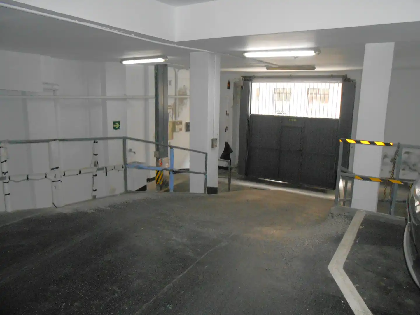 Einzelparkplatz zum Verkauf in Calle del General Salazar, imagen 7