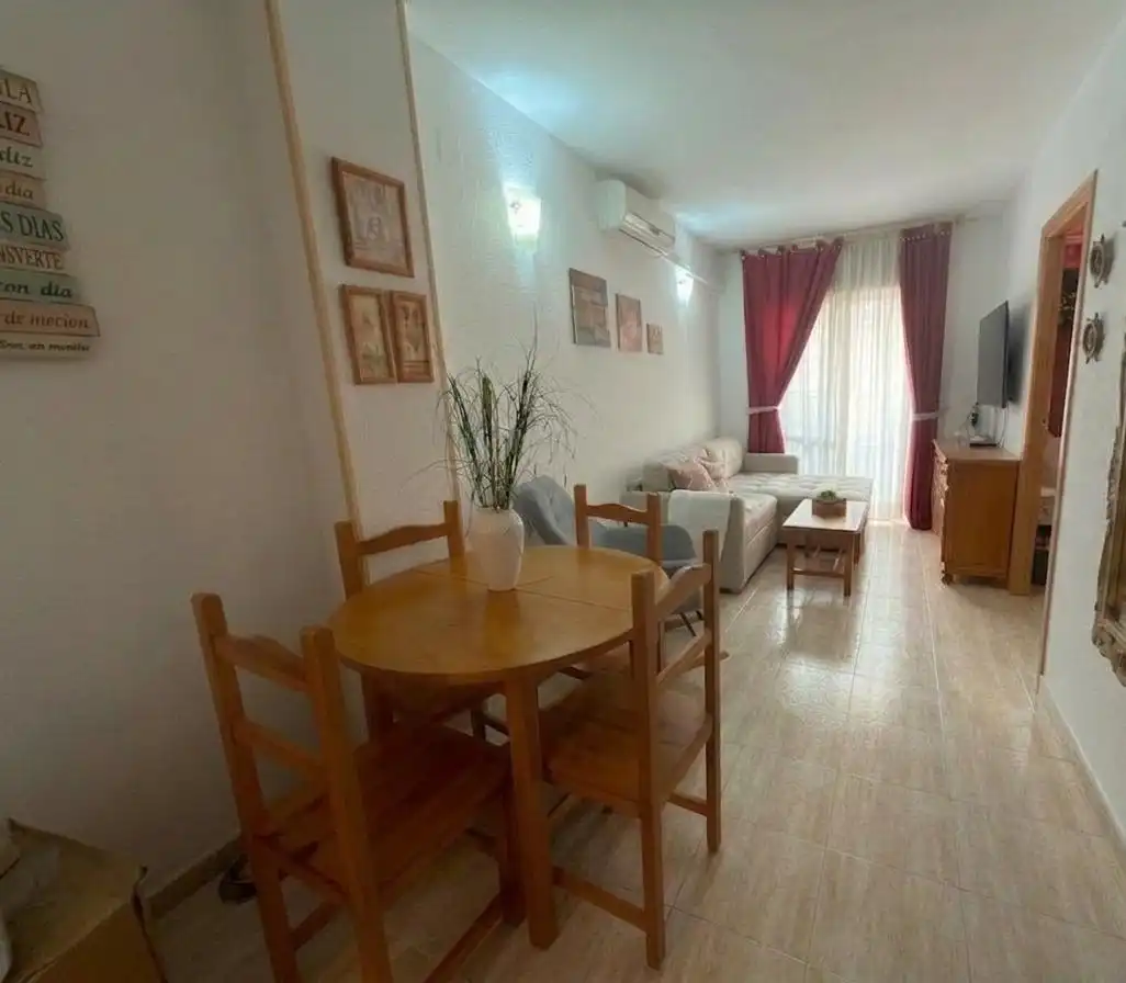 Wohnzimmer von Wohnungen zum Verkauf in Torrevieja mit Heizung, Terrasse und Möbliert