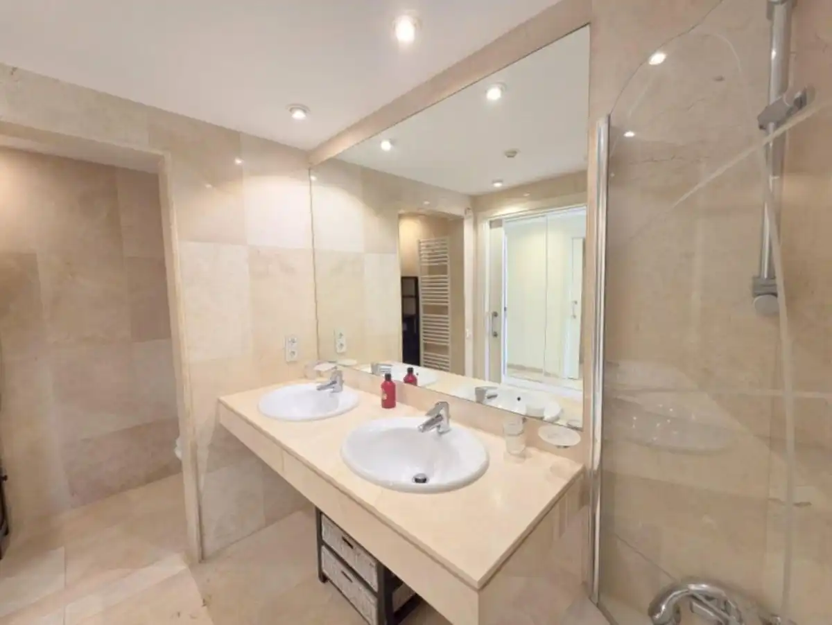 Appartement compact avec piscine à vendre à La Duquesa, imagen 17