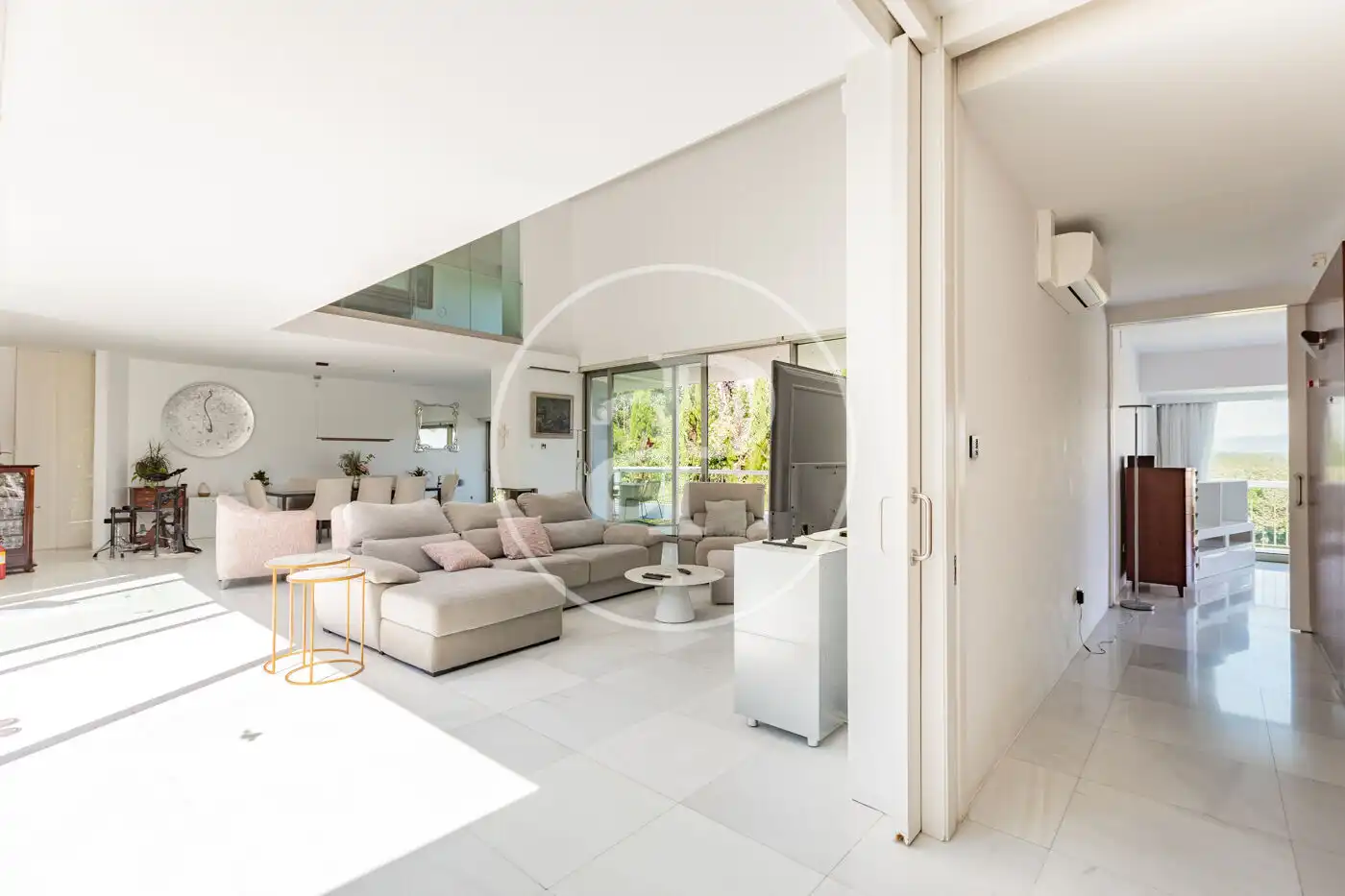 Living room of Houses for sale in Madrid  with Air Conditioner, Heating and Private garden