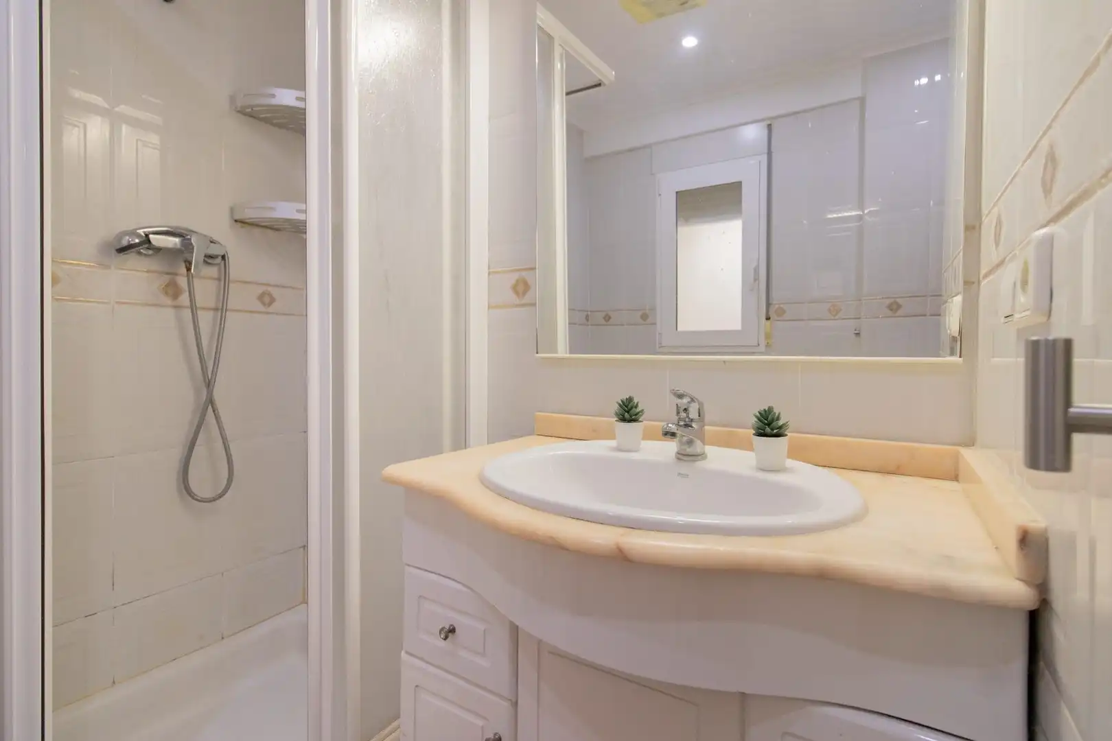 Piso con terraza en venta en Calle PARE BUENAVENTURA 1, imagen 37