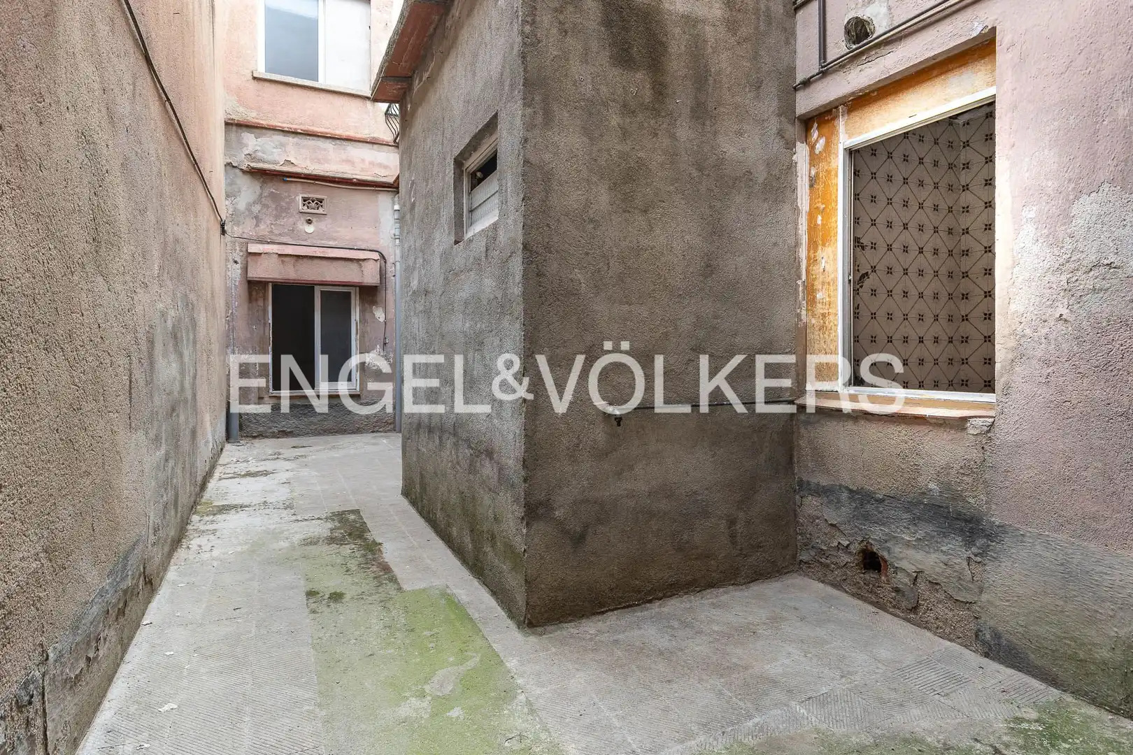 Vista exterior de Casa adosada en venda en Sabadell amb Calefacció, Jardí privat i Terrassa