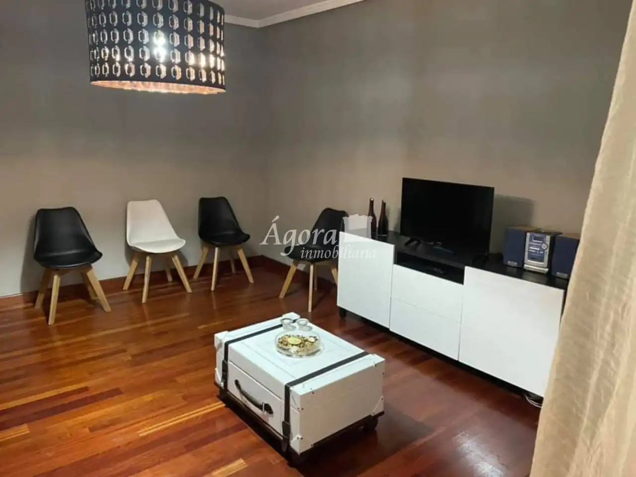 Sala de estar de Piso de alquiler en Valladolid con Calefacción, Parquet y Terraza