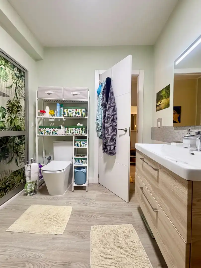 Baño de Piso en venta en Málaga con Calefacción y Terraza