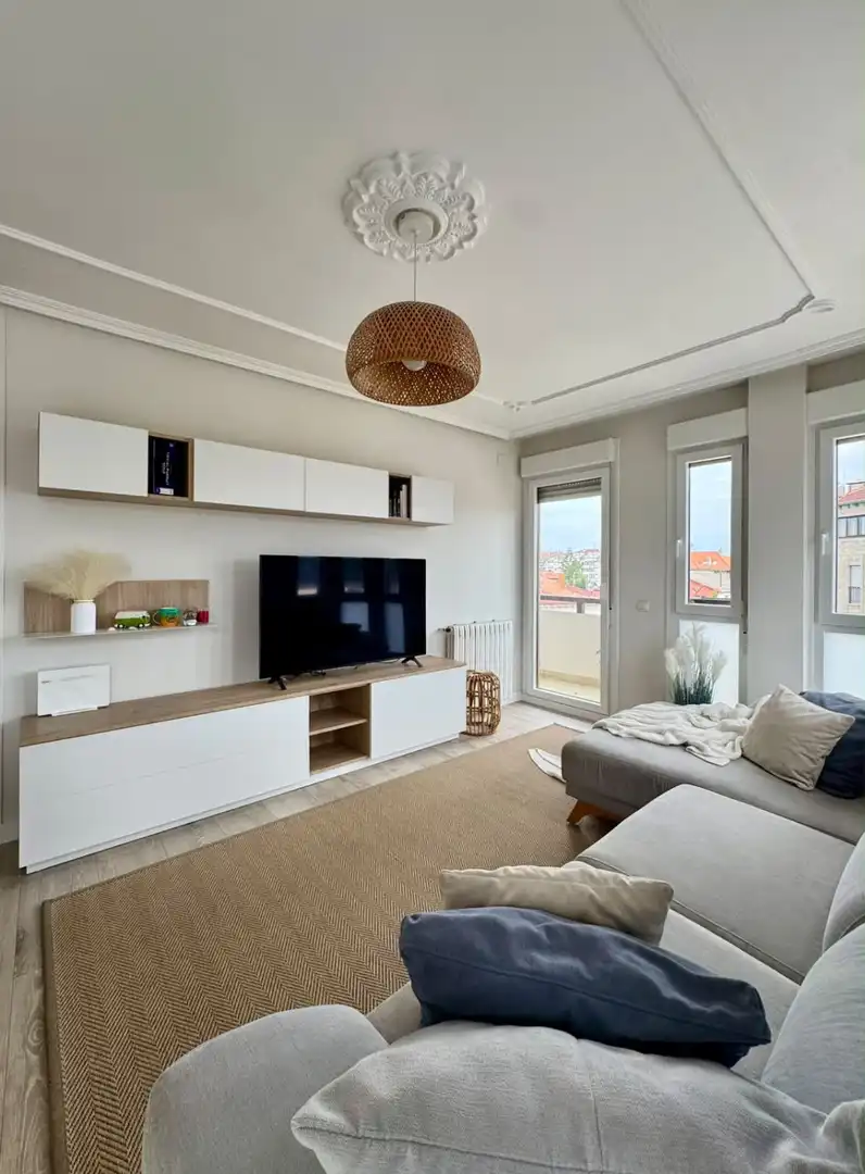Sala de estar de Piso en venta en Noja con Calefacción y Terraza