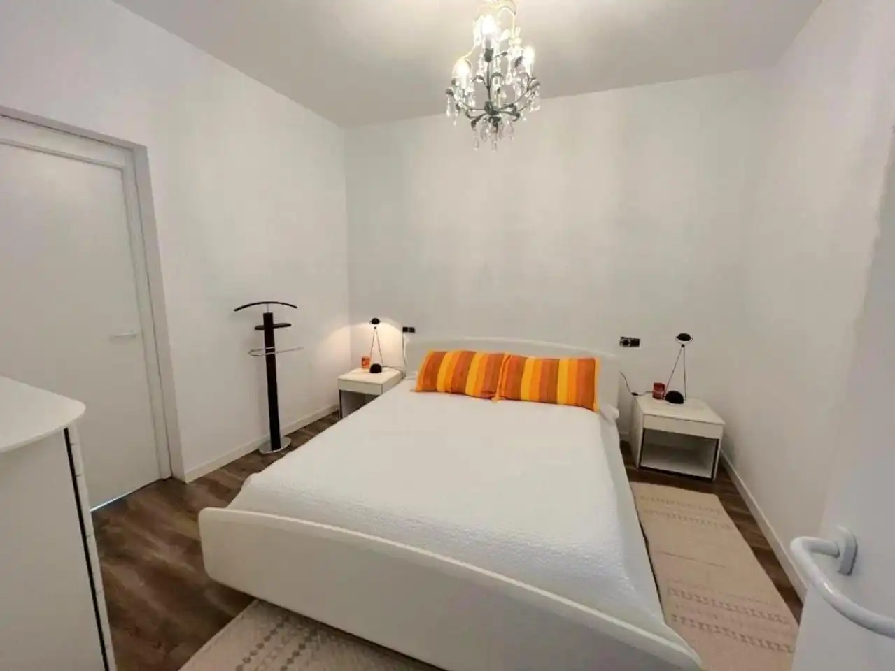 Dormitori de Casa o xalet en venda en La Robla  amb Calefacció, Terrassa i Traster