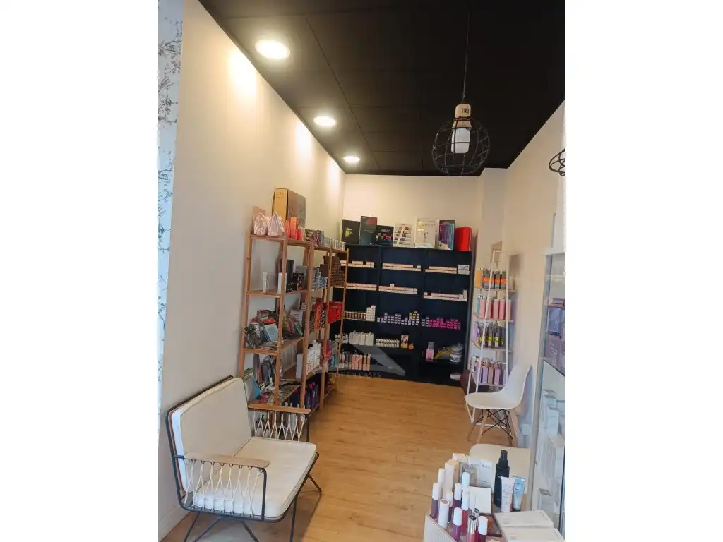 Business premises to rent in Calle Lluis Companys, imagen 11