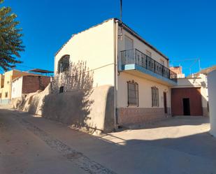 Vista exterior de Casa o xalet en venda en Turón amb Terrassa i Balcó